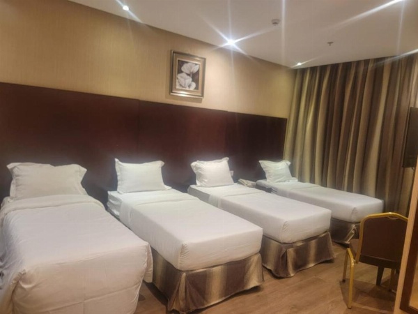 1 Land Premium Hotel image 19