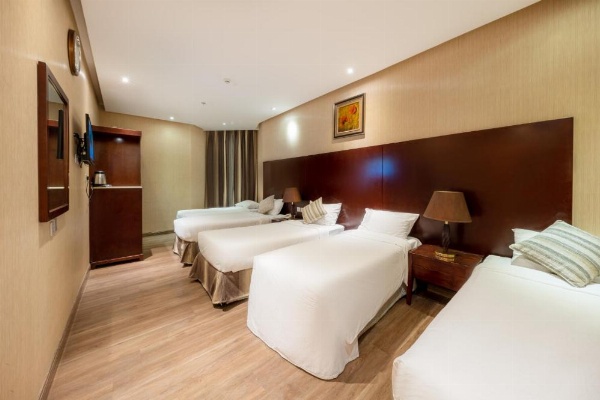 1 Land Premium Hotel image 23